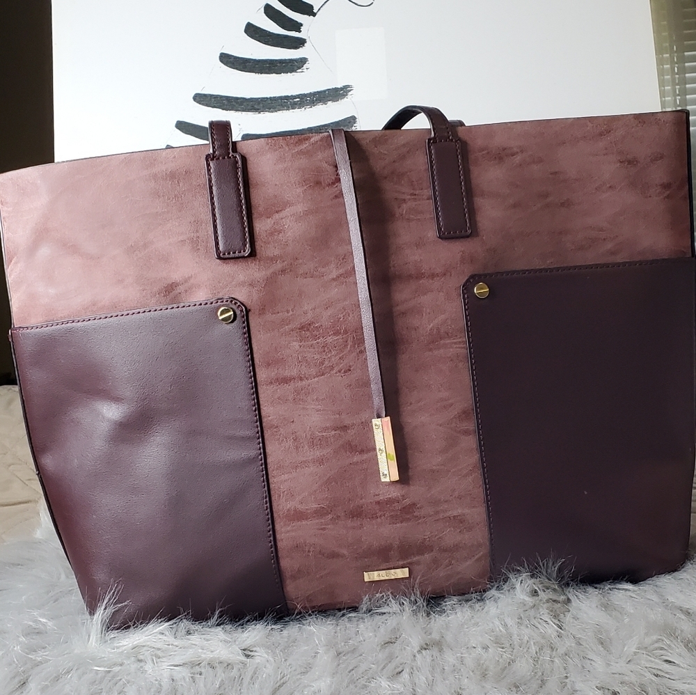 Purse - Picture 2 of 2